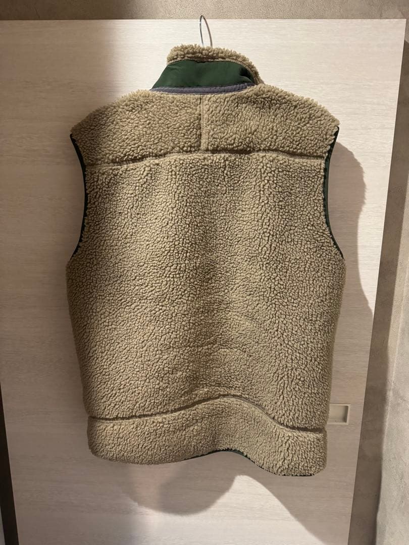 patagonia フリース ベスト ベージュ/グリーン