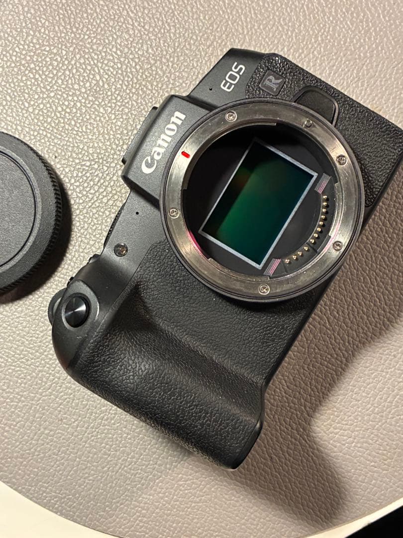 Canon EOS RP❗️ミラーレス一眼カメラ 本体バッテリー4個付き