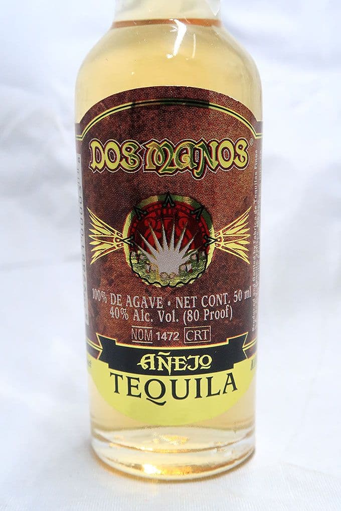ドス・マノス（DOS MANOS） アネホ テキーラ ミニチュアボトル