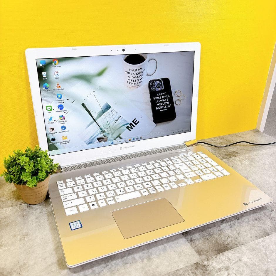 ほぼ美品✨新品メモリ16GB✨ｉ5 カメラ 薄型 フルHD ブルーレイWin11