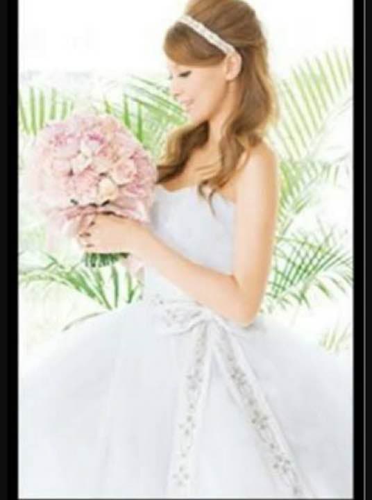 loco　ウェディングドレス 吉川ひなの アロヒナ ワタベウェディング