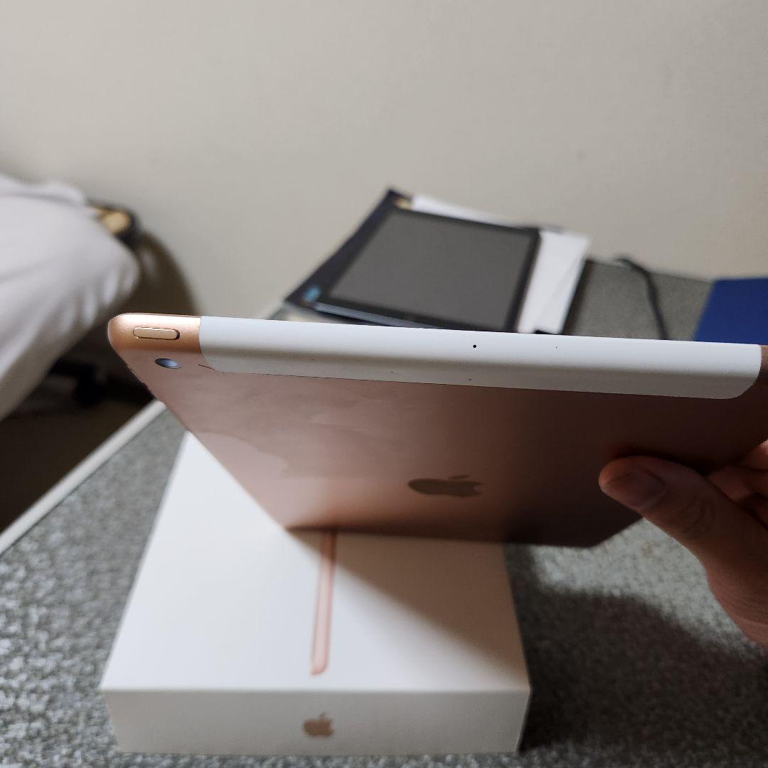 Apple iPad (第6世代) 128GB バッテリー容量96%