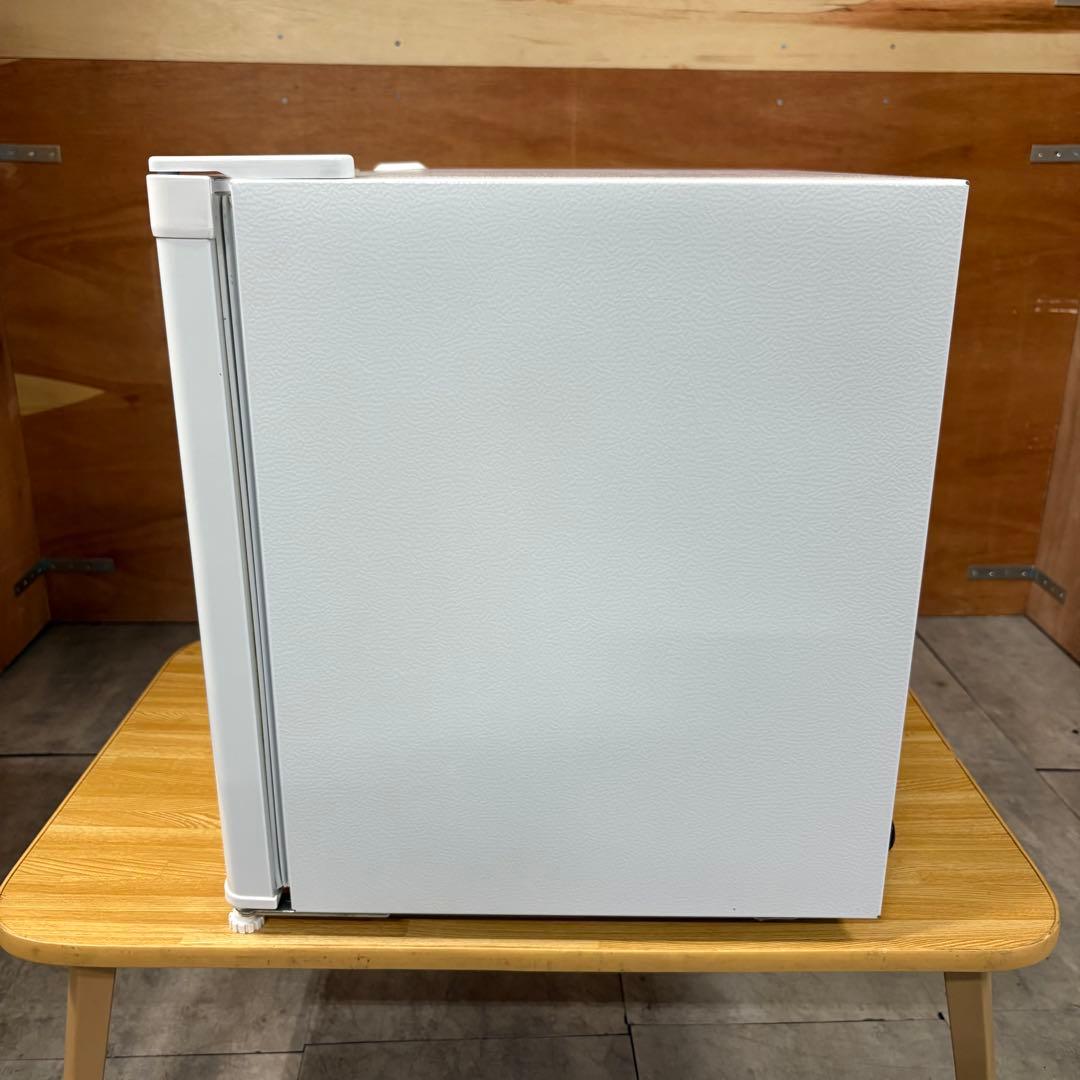 一都三県限定　配送設置無料　冷凍庫　1ドア　MAXZEN 2021年製　32L