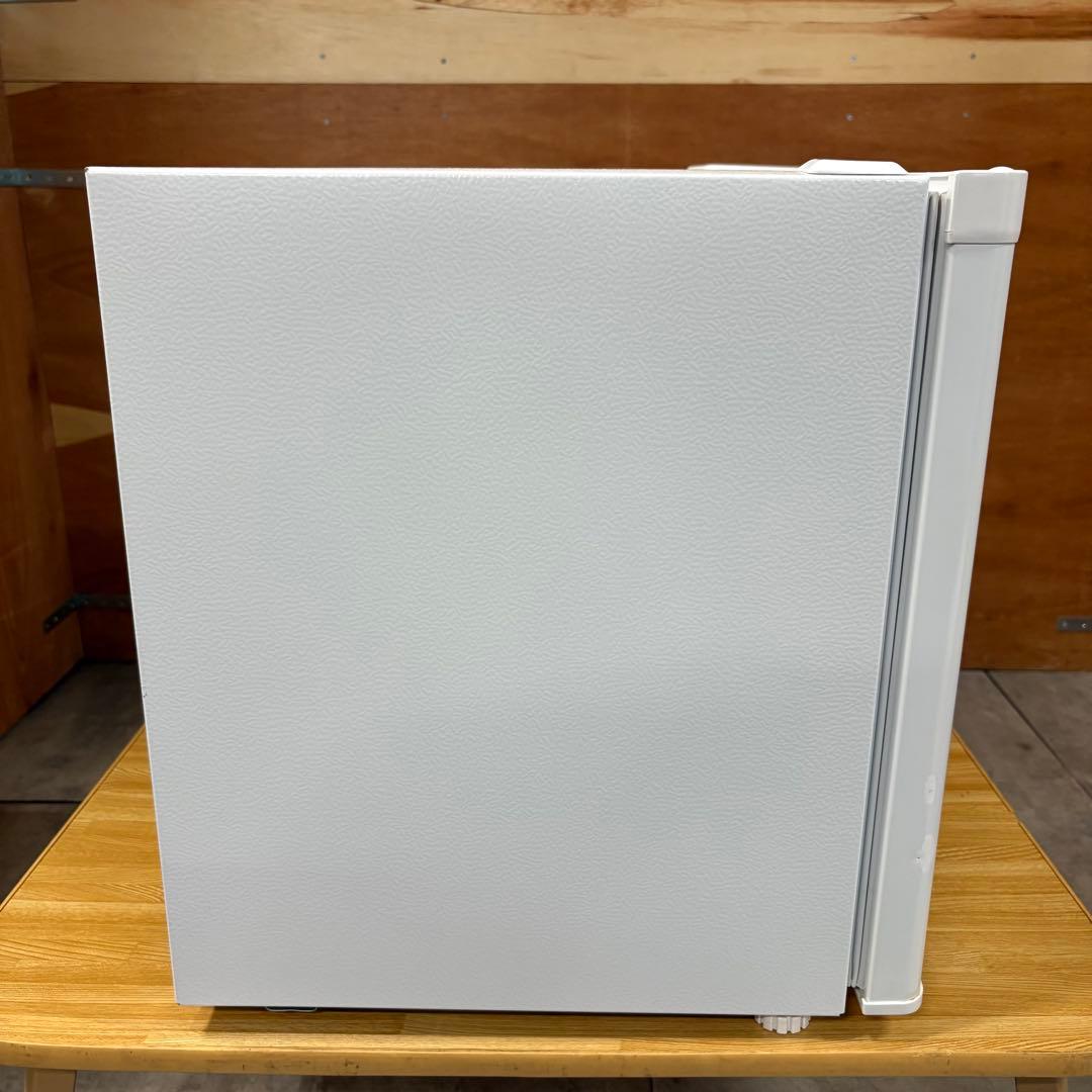 一都三県限定　配送設置無料　冷凍庫　1ドア　MAXZEN 2021年製　32L