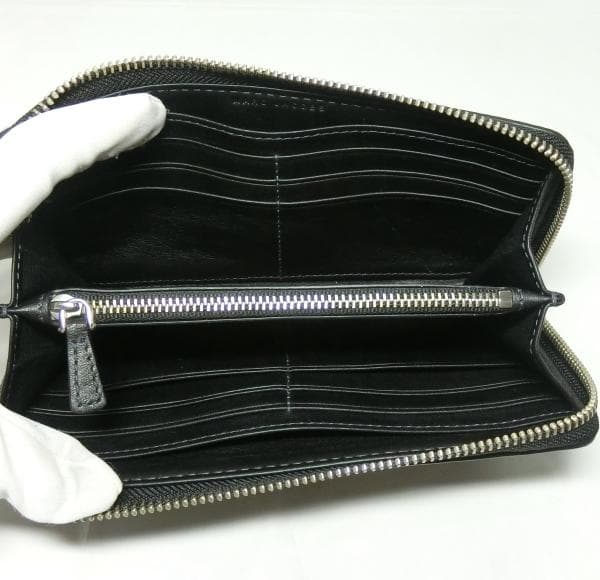 極美品マークジェイコブス ラウンドファスナー長財布 コンチネンタル レザー黒