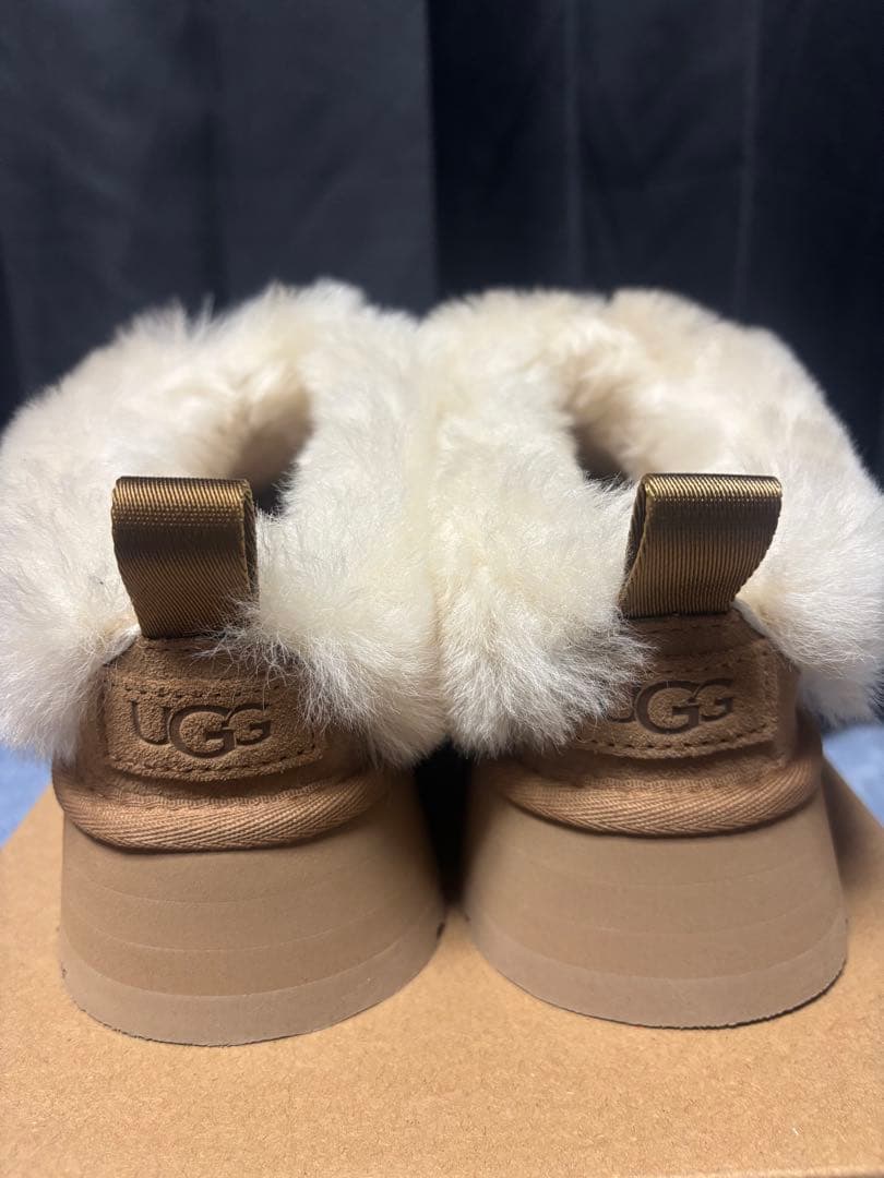 新品 UGG ムートンブーツTazzelle タゼル 23cm