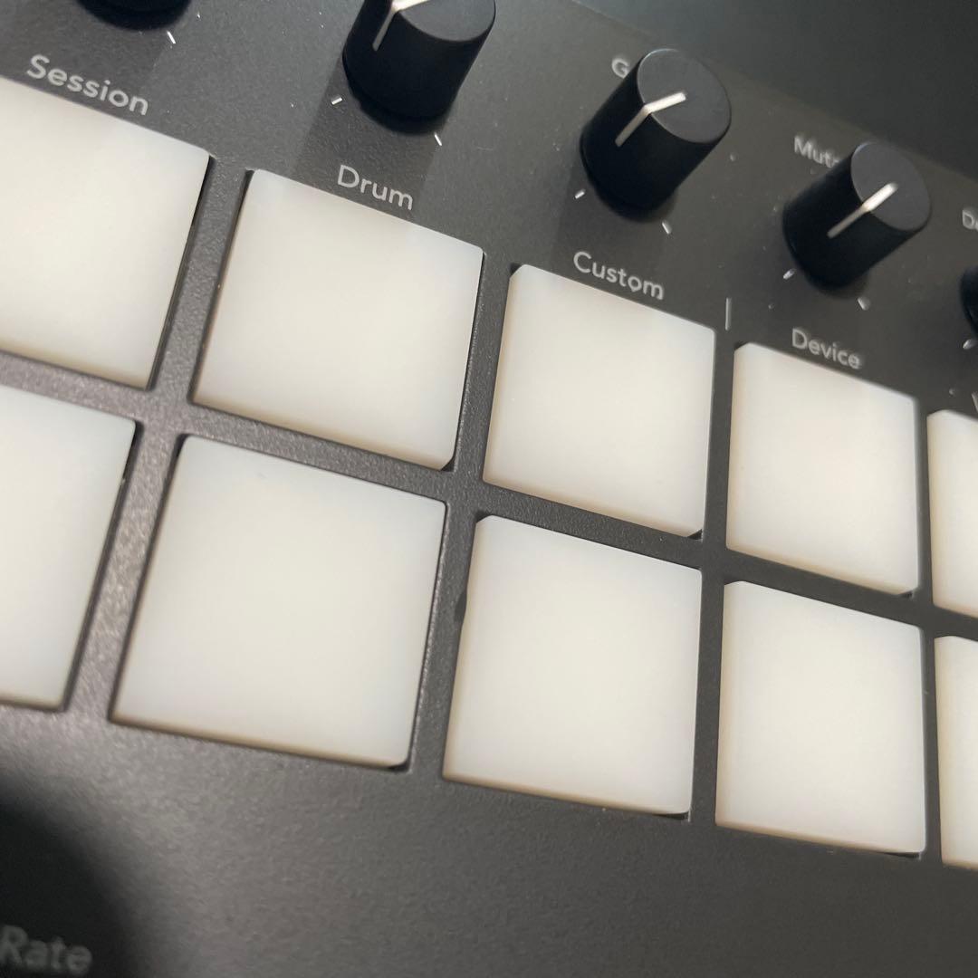 Novation Launchkey Mini MK3 25鍵