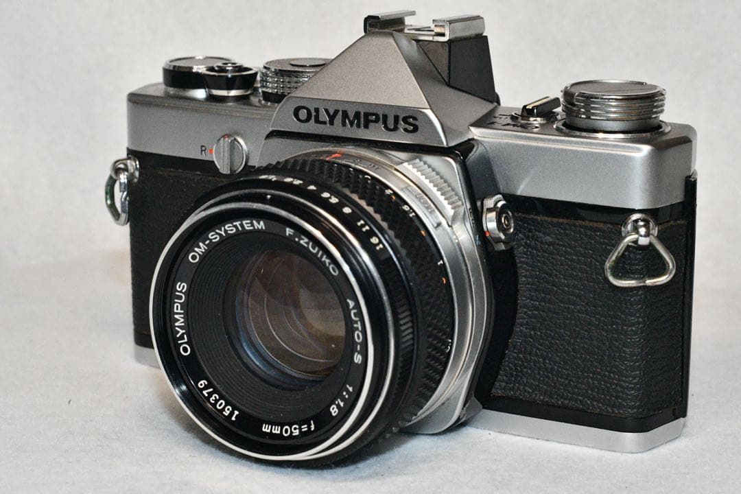 お値引き《動作品》OLYMPUS OM-1+レンズ2本組　a404