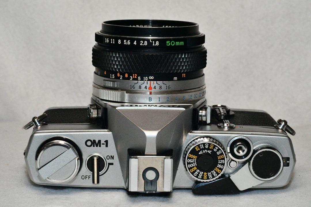お値引き《動作品》OLYMPUS OM-1+レンズ2本組　a404