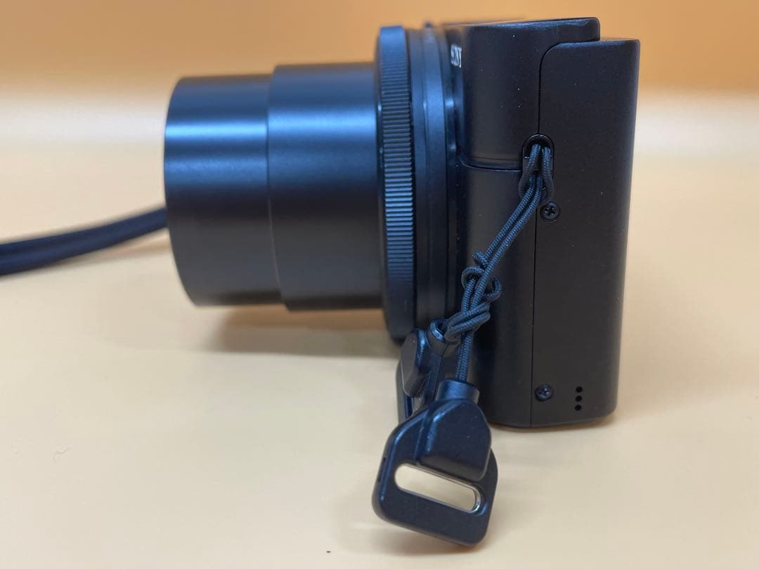 【美品】ソニー　SONY DSC-RX100 デジタルカメラ ブラック