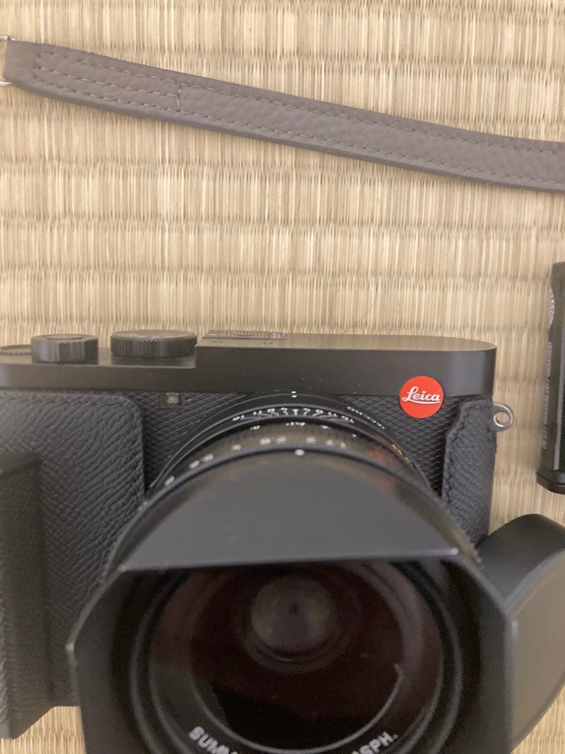 leica Q2 ショートストラップ　ケース付