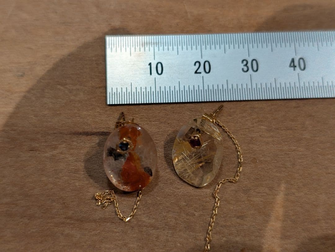 MONAKA Jewellery　モナカ　フラットピアス　ルチルクォーツ