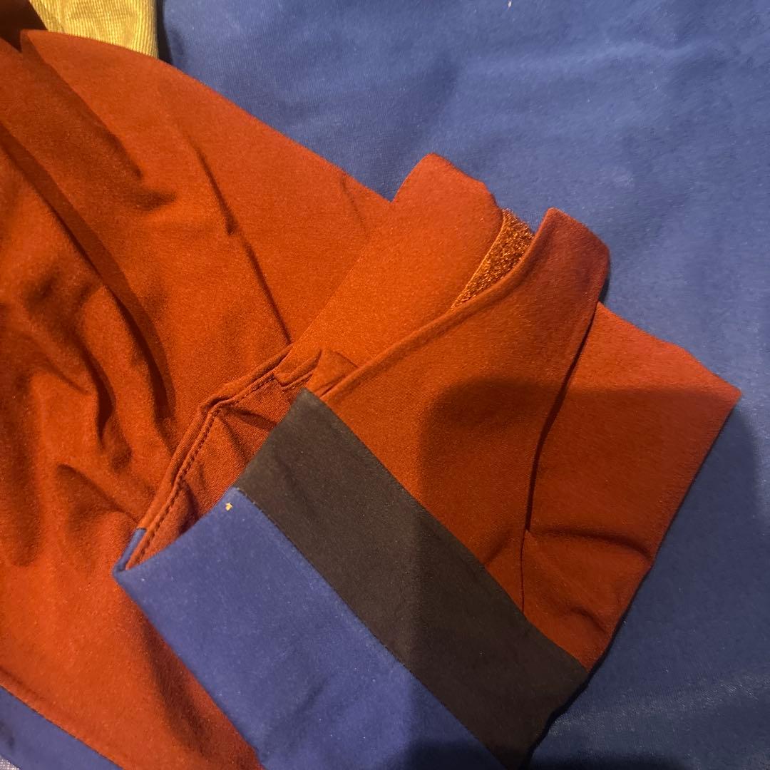 KHUSフード付きウェア