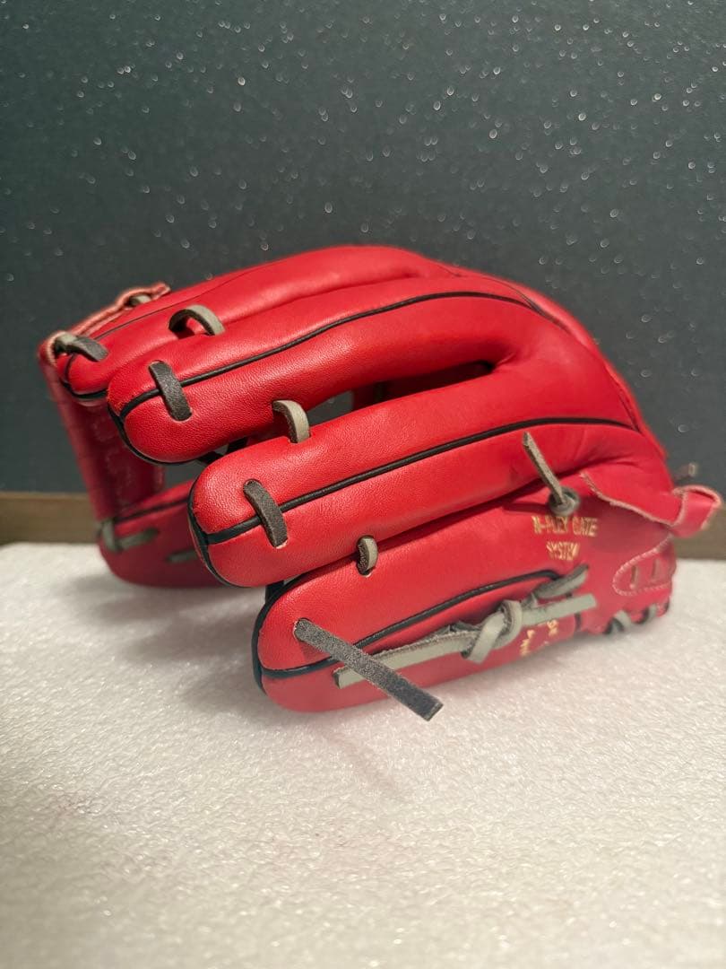 ★屋外未使用★ NIKE ナイキ 一般軟式 内野 VAPOR レッド 色褪せ無し