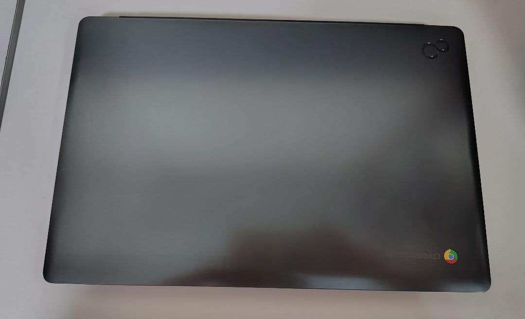 富士通 14型 Chromebook Intel Core i3