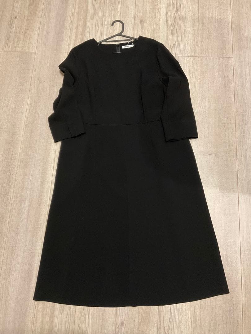 【新品・未使用】23区　黒　長袖ワンピース