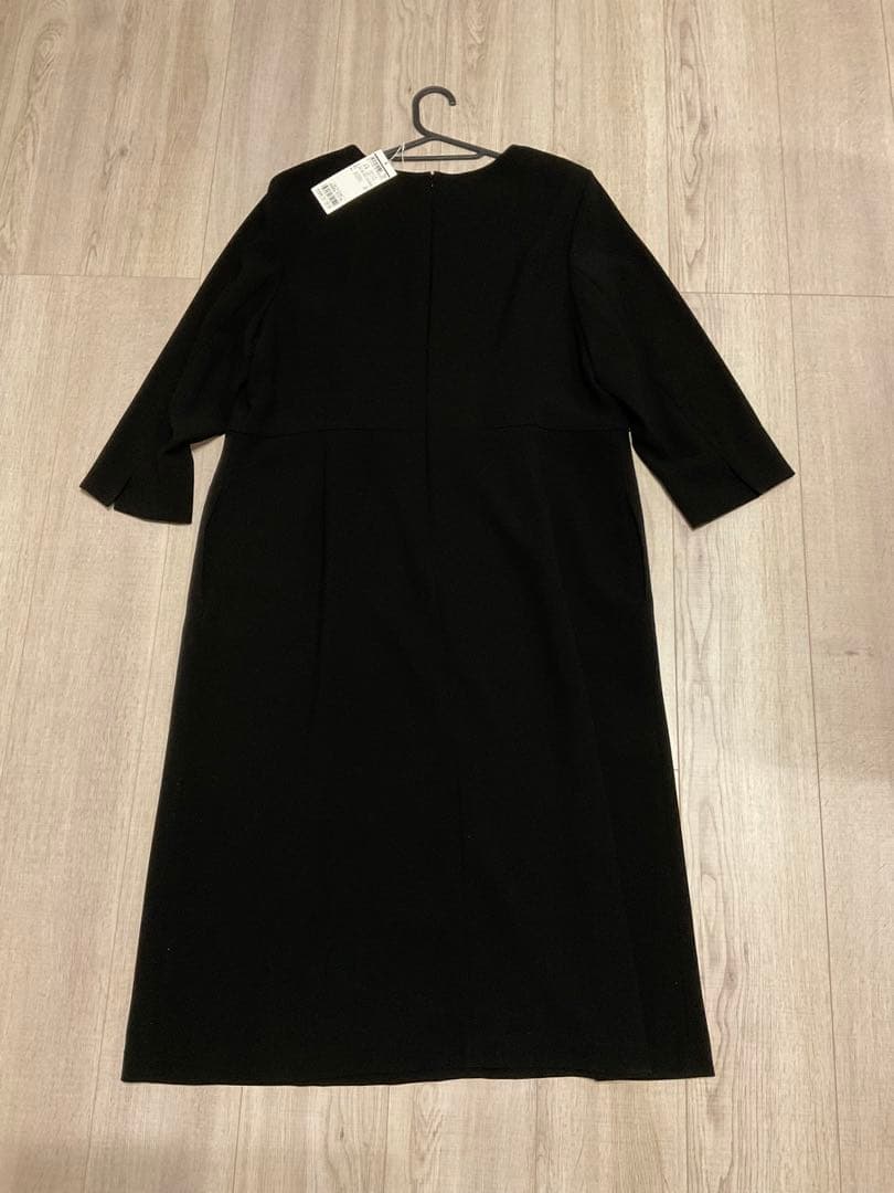 【新品・未使用】23区　黒　長袖ワンピース