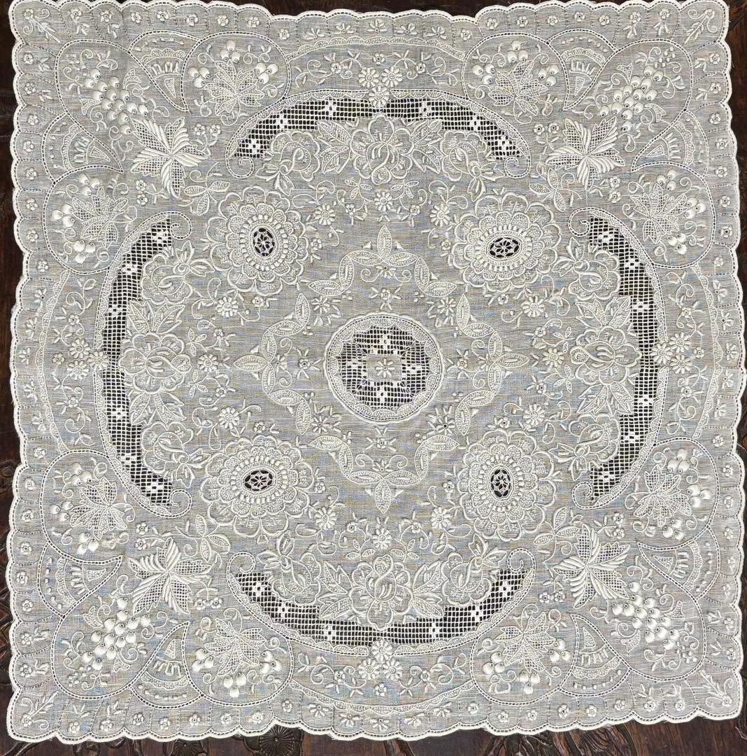 スワトウ　汕頭刺繍ハンカチB.