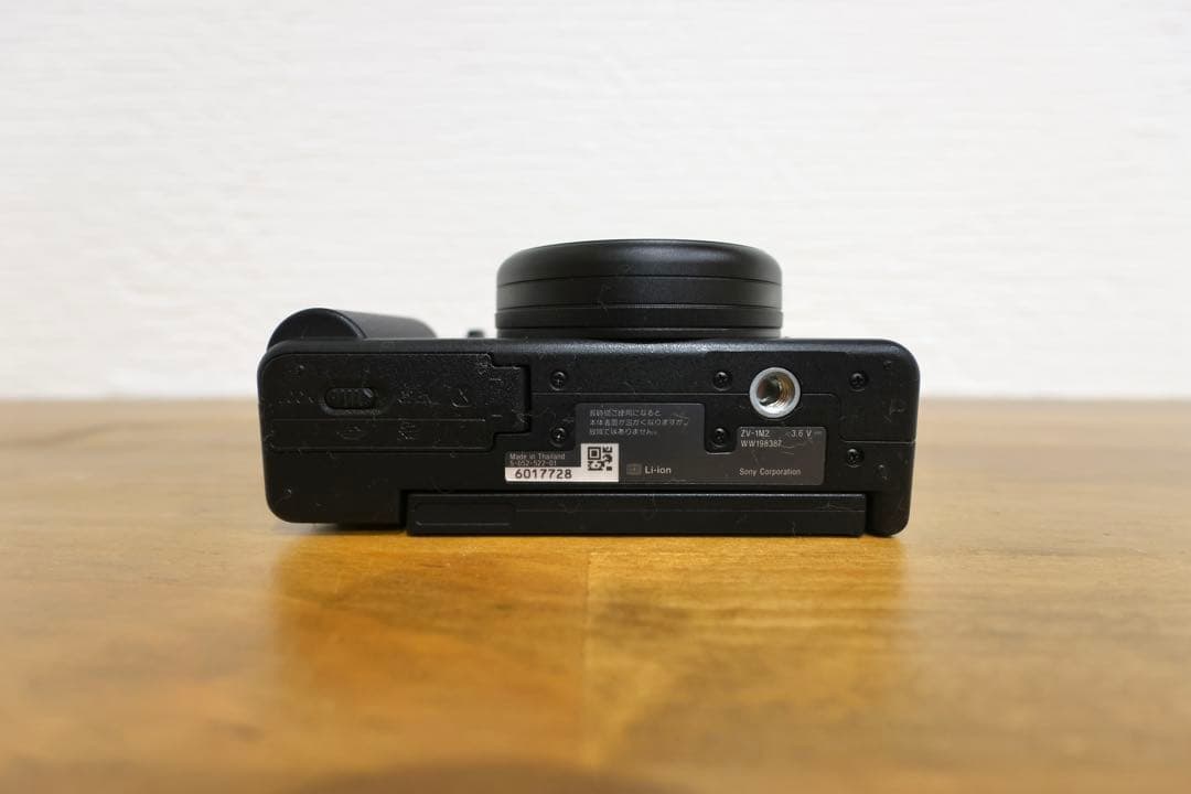 デジタルカメラ SONY ZV-1M2