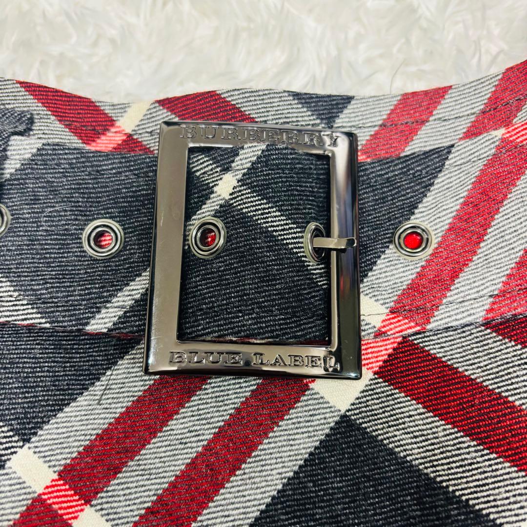 極美品 バーバリーブルーレーベル プリーツ スカート ロゴ刻印 ベルト チェック