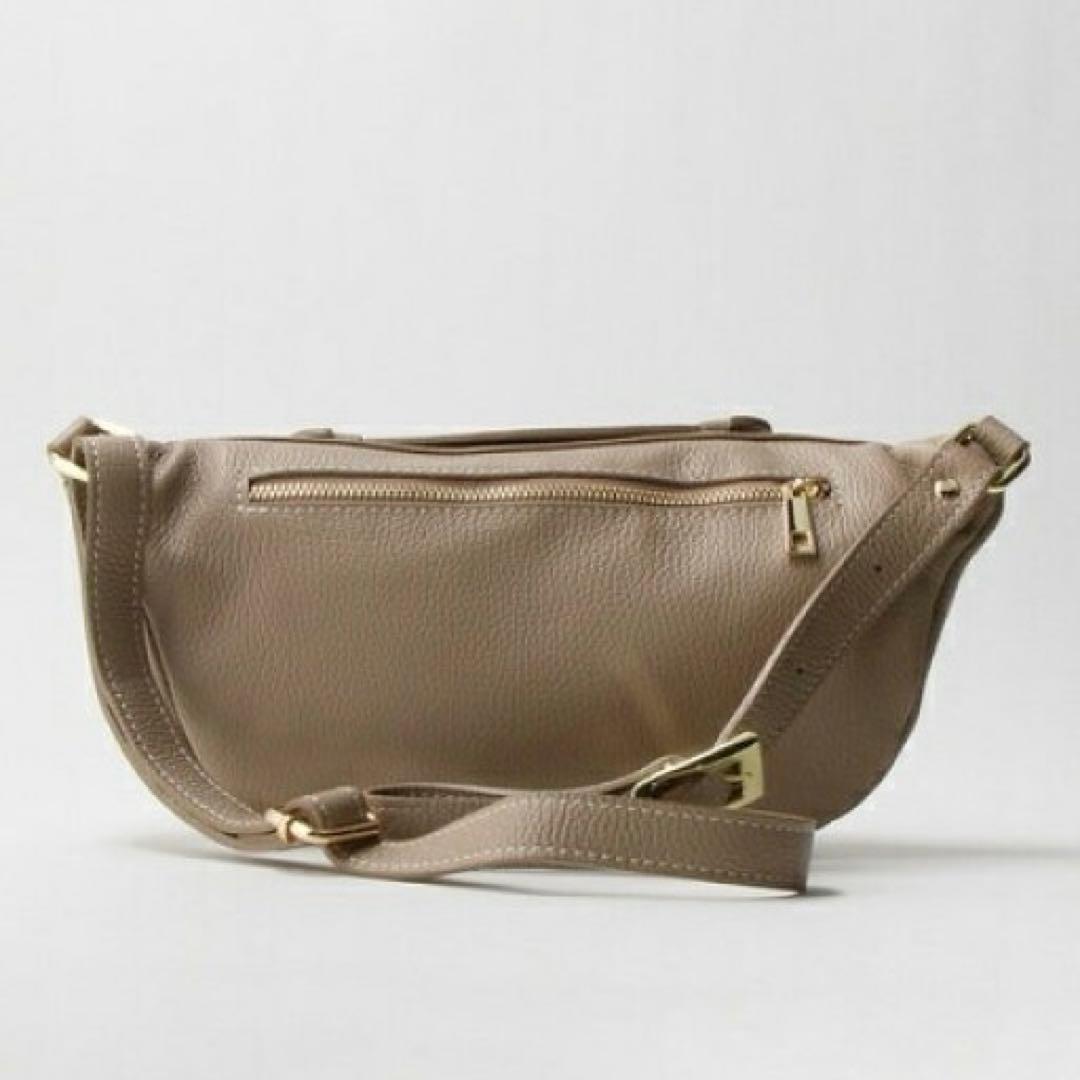 最終価格【極美品】オウレンティ AULENTTI レザー ボディバッグ