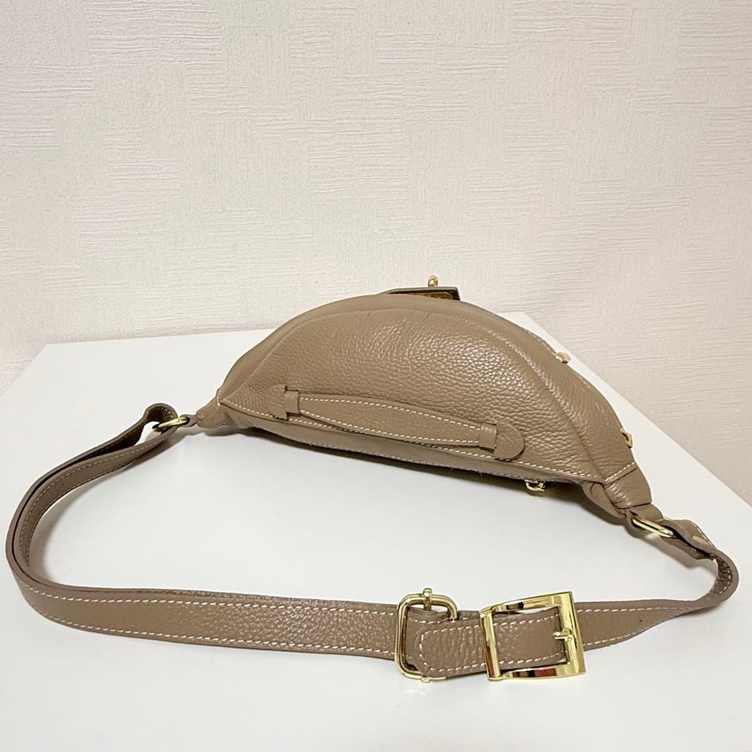 最終価格【極美品】オウレンティ AULENTTI レザー ボディバッグ