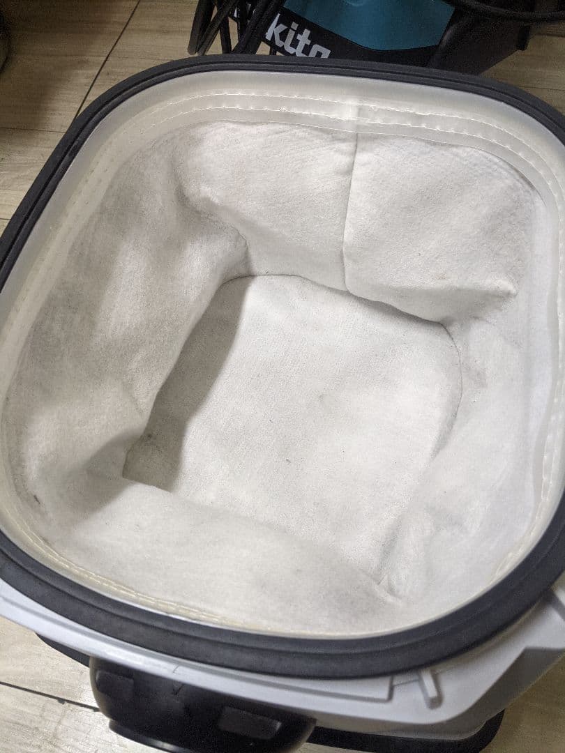 makita マキタ 乾湿両用 業務用 集じん機 モデル473 キャスター付