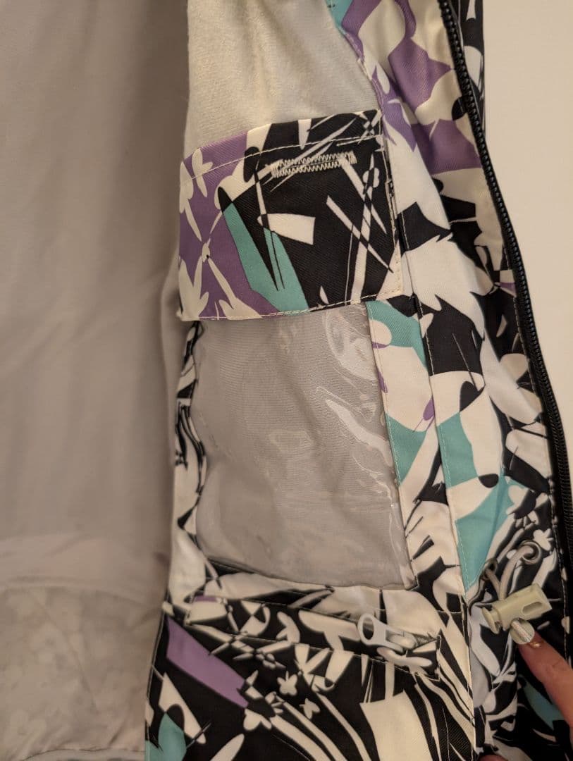 スノーボードウェア 女性用 多色デザイン