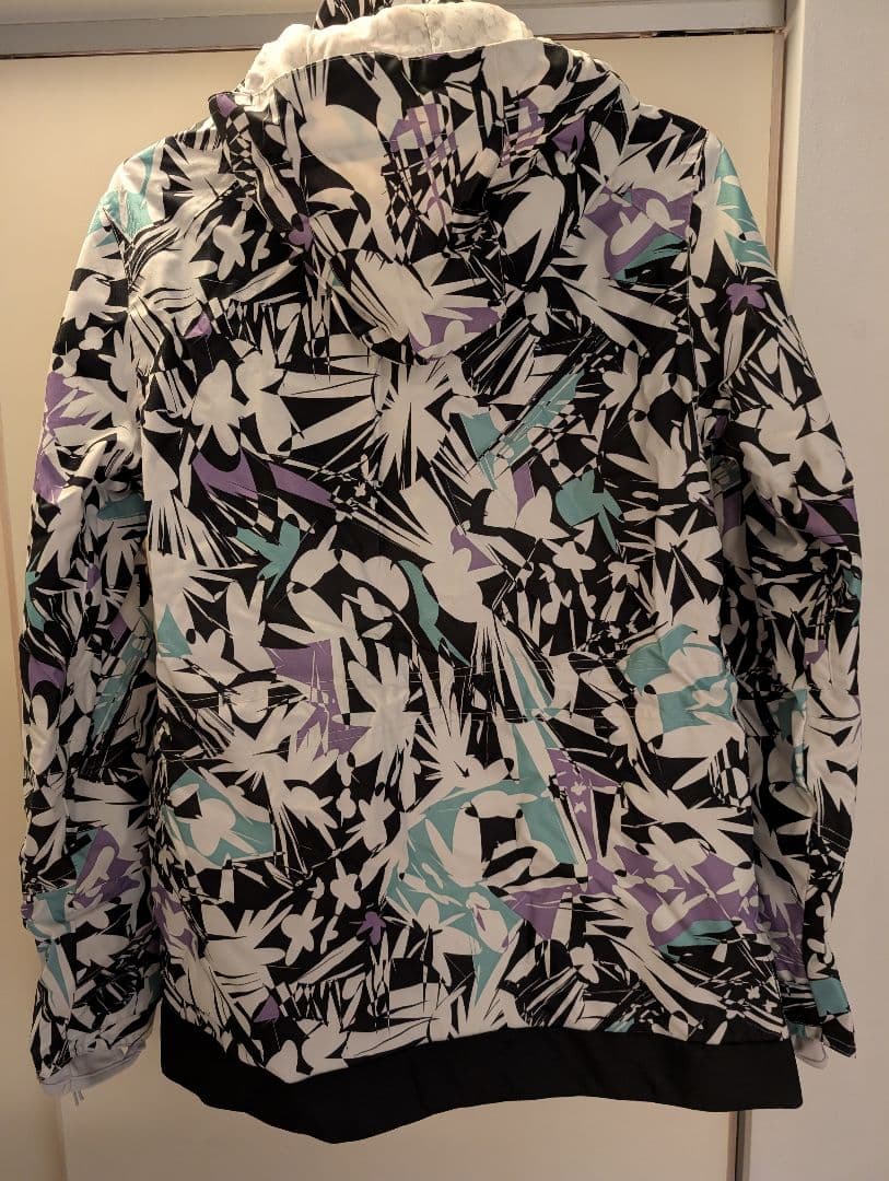 スノーボードウェア 女性用 多色デザイン