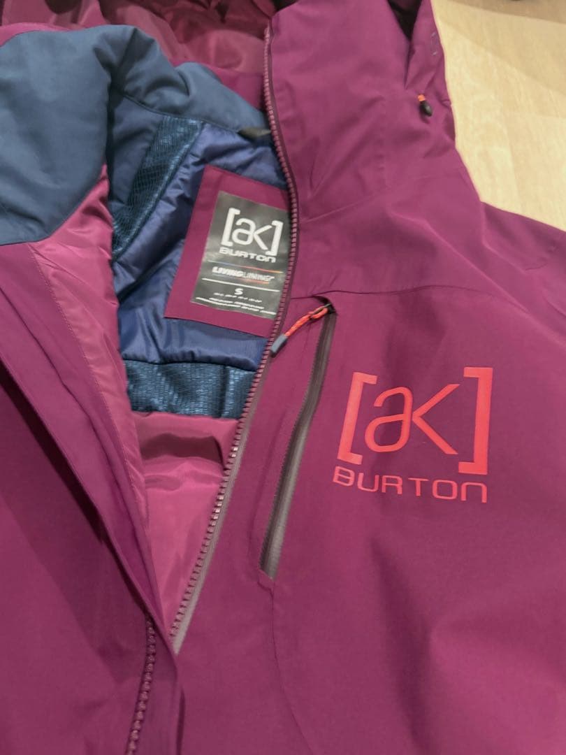 新品 Burton ak GORE TEX スノーウェア