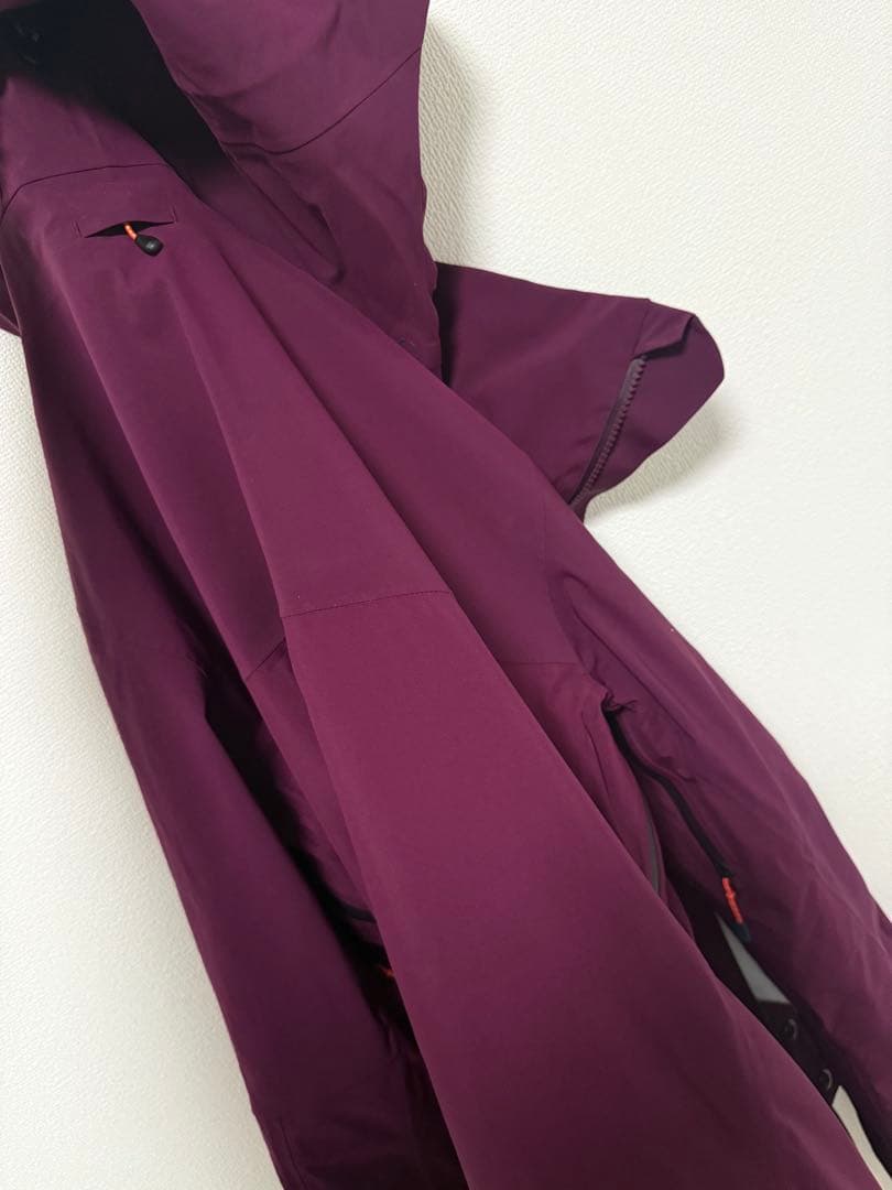 新品 Burton ak GORE TEX スノーウェア