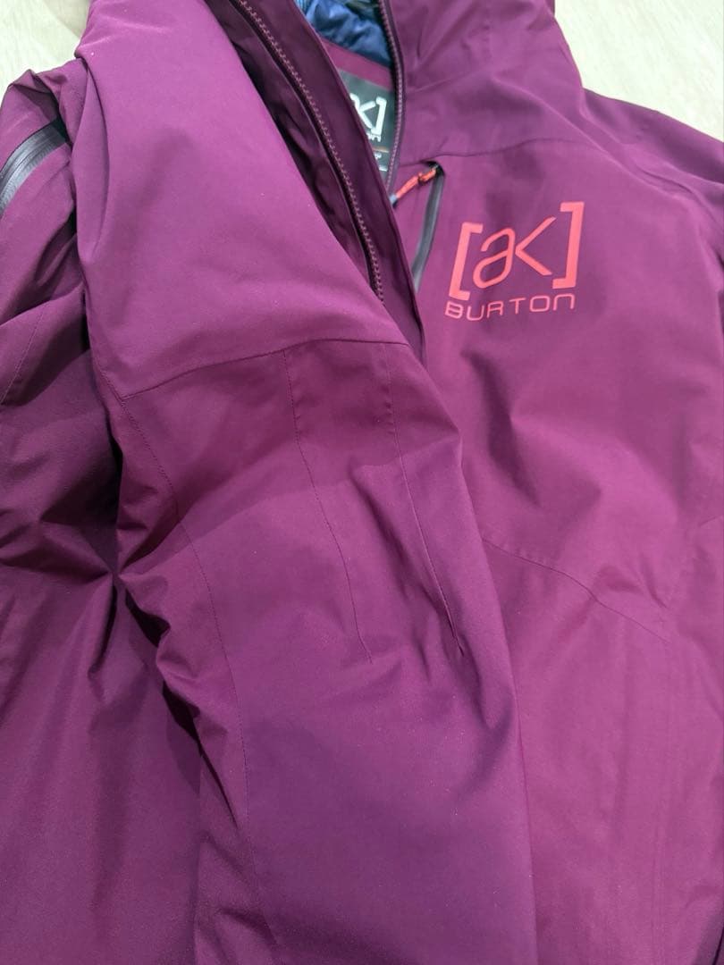 新品 Burton ak GORE TEX スノーウェア
