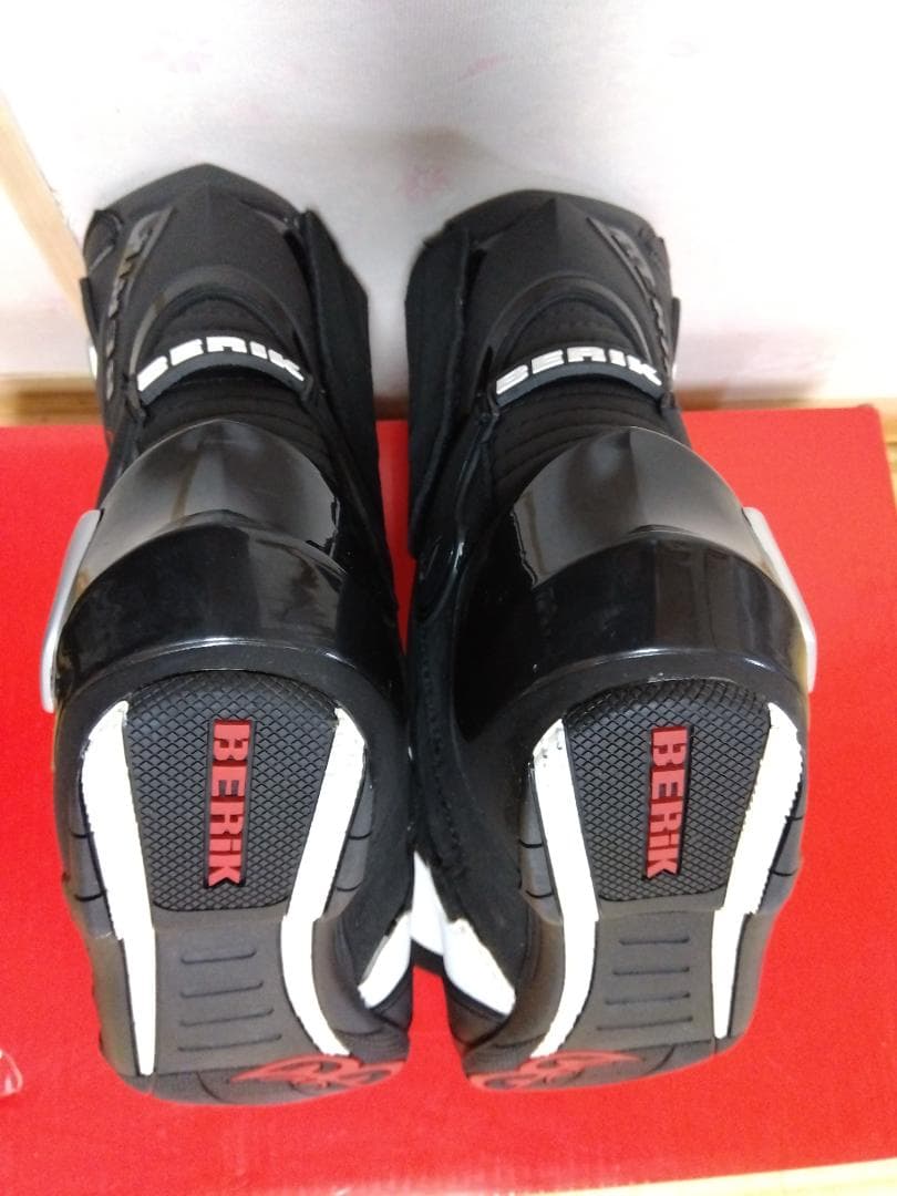 BERIK ベリック レーシングブーツ ブラック/ホワイト サイズ44