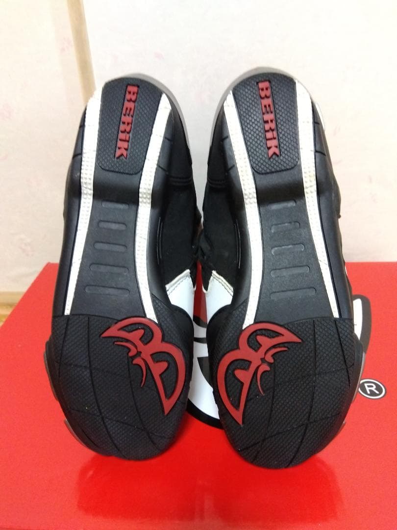 BERIK ベリック レーシングブーツ ブラック/ホワイト サイズ44