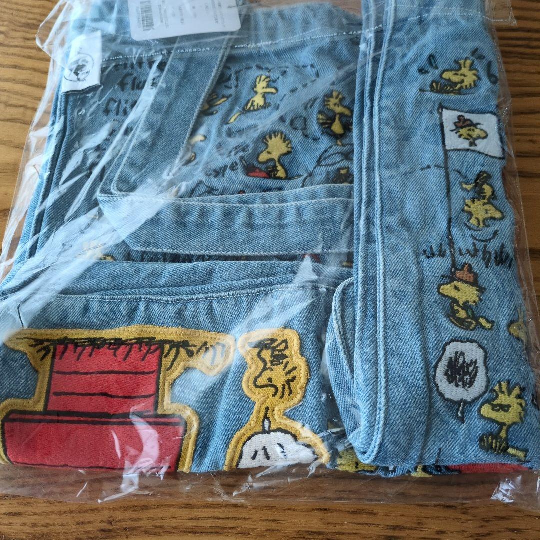 ③【新品】スヌーピー 刺繍デニムビッグバッグ (ウッドストック75周年)