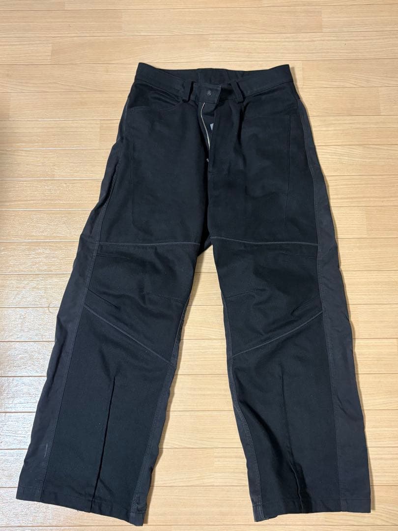 xlim ep6 04 trousers black一点、white 一点