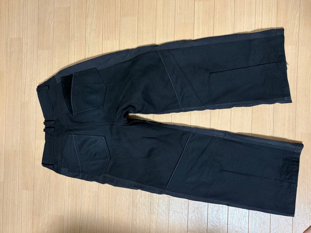 xlim ep6 04 trousers black一点、white 一点