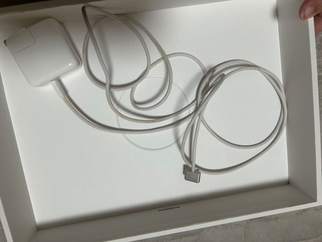 MacBook Air M3 13インチ スターライト 16GB/256GB