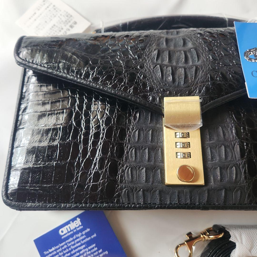 amiet カイマン レザーハンドバッグ ショルダー 2way 黒　ロック付き