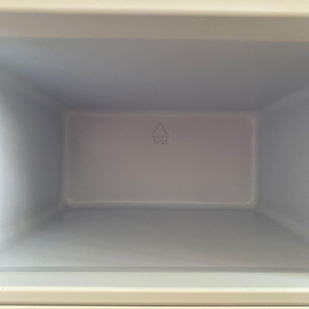 小型冷蔵庫　2ドア　81L