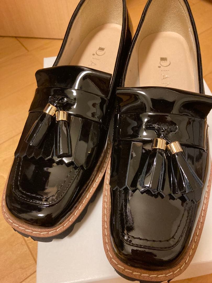 【新品】DIANA ダイアナ エナメル ローファー 23センチ