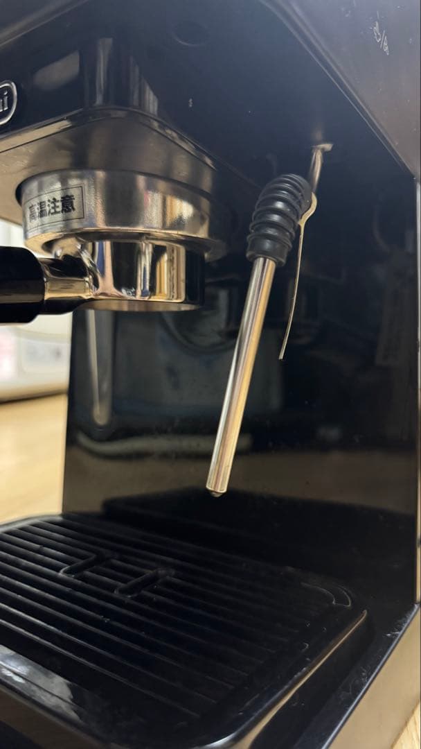 美品 デロンギ スティローザ EC235J-BK ボトムレスフィルター付