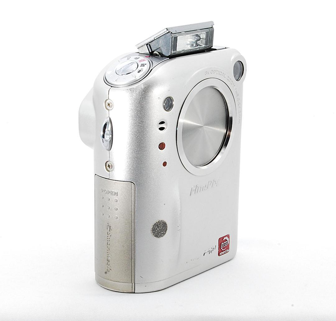 【美品/動作確認済】FUJIFILM Finepix F601 バッテリー充電器