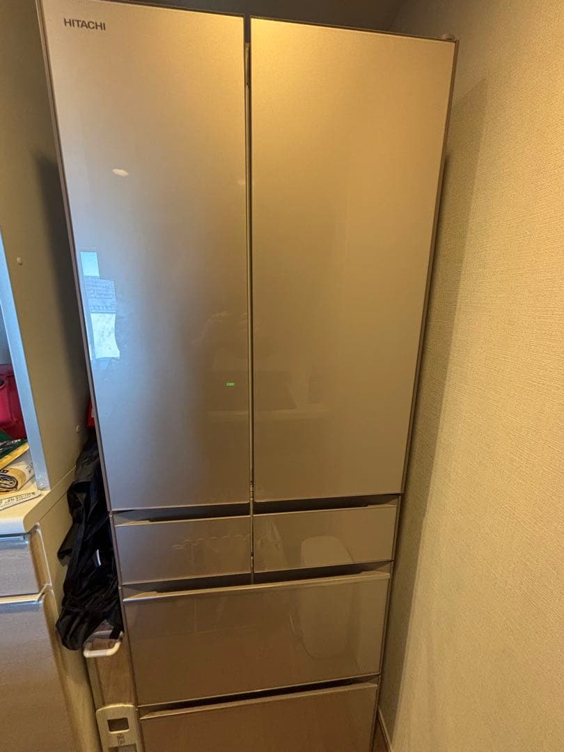 HITACHI 4ドア冷蔵庫　2021年製