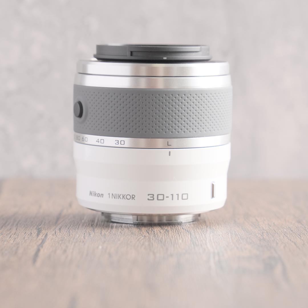 ✨超美品✨手振れ補正付✨1 NIKKOR 30-110mm ホワイト　707-2