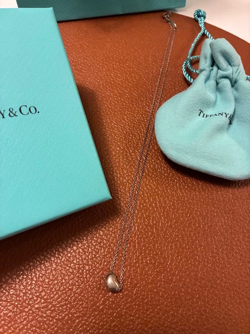 Tiffany & Co. シルバーペンダントネックレス　ビーンズ