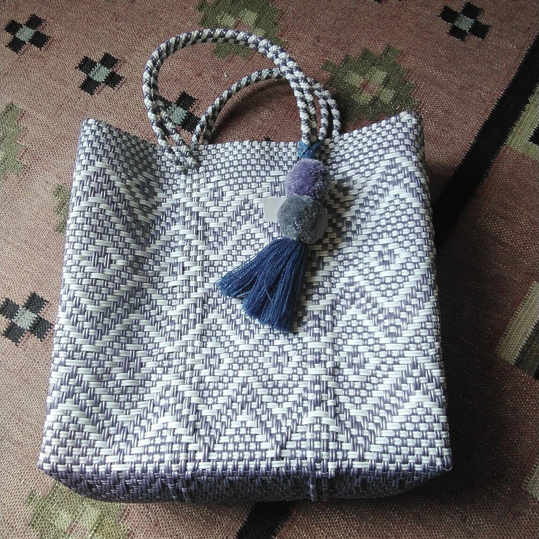 メルカドバッグ　パープル　ポンポン付き　メキシコ　カゴバッグ