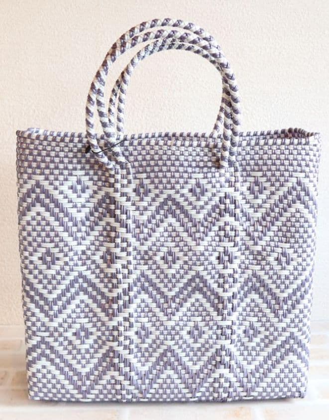 メルカドバッグ　パープル　ポンポン付き　メキシコ　カゴバッグ