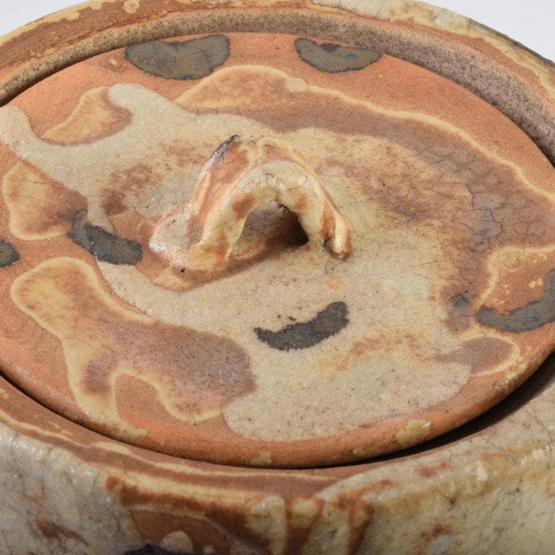 茶道具　秋坂窯　八代　加藤宇助作　伊賀釉　水指　共箱　N　9131