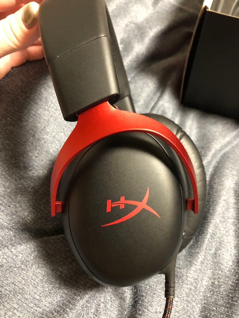 ヘッドホン HyperX Cloud III